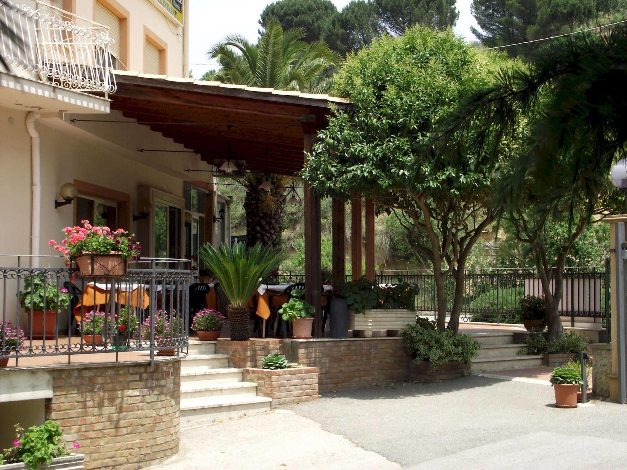 Hotel Ristorante Mosaici Piazza Armerina Ngoại thất bức ảnh